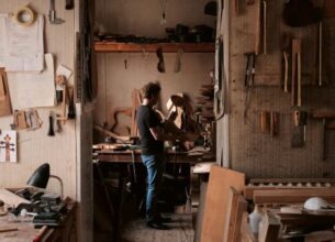 FACTURE INSTRUMENTALE : VOYAGE À MIRECOURT, TERRE DE LUTHIERS